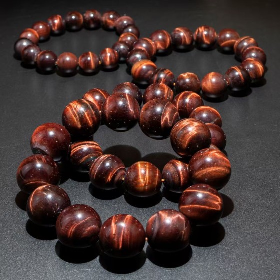 Genuine Natural Red Tiger's Eye Beaded Bracelet in Wine Red with Vintage Style